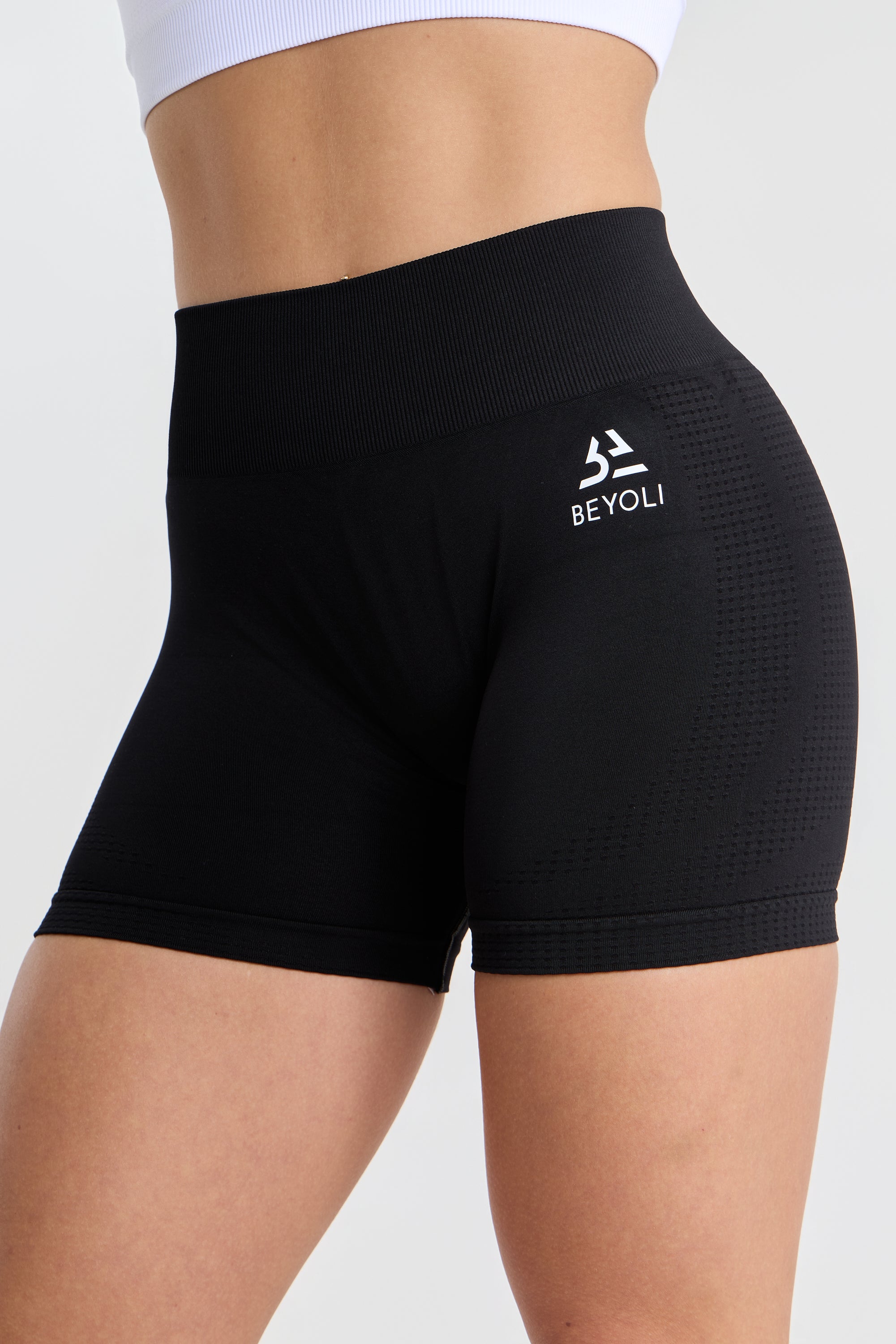 Short Seamless Beyoli
